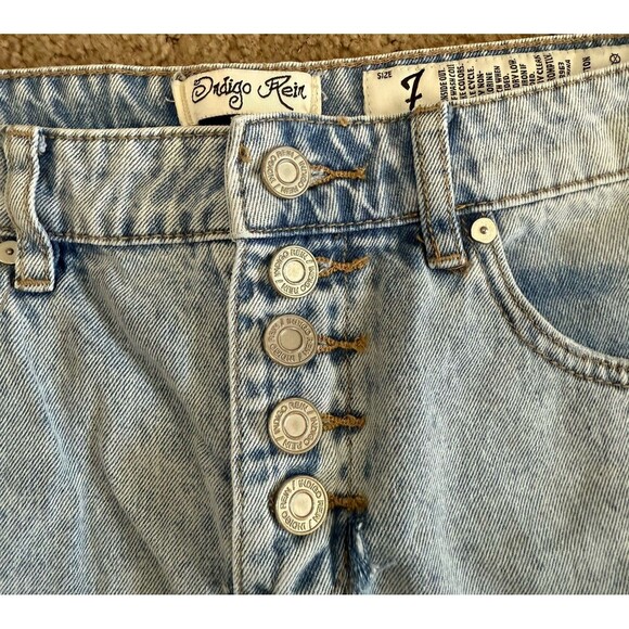 Indigo Rein Button Front Distressed Frayed Hem Denim Mini Jean Skirt Blue Size 7 - Picture 2 of 9